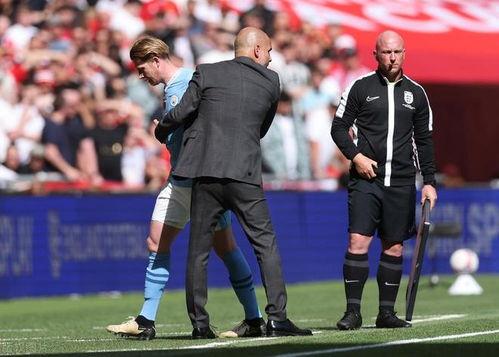 瓜迪奥拉吃瓜,揭秘足球名帅的幽默瞬间