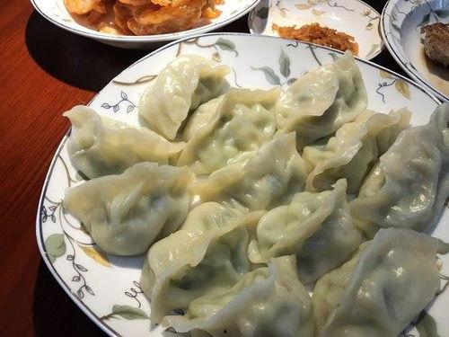 白吊瓜饺子怎么吃,独特风味，多样吃法，尽享美味