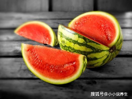 喉咙痛吃梨瓜,天然食疗的神奇功效