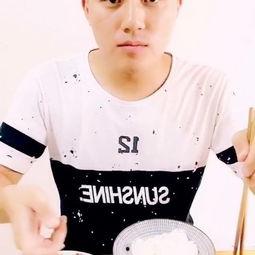 吃货瓜三哥,探寻美食世界的传奇之旅