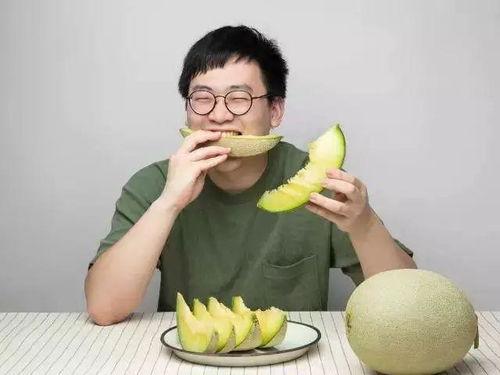 瞒甜吃瓜,揭秘娱乐圈甜蜜背后的秘密