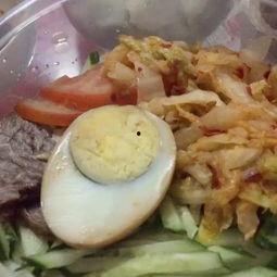 吃冷面吃角瓜的视频真实,一场味蕾与视觉的双重盛宴