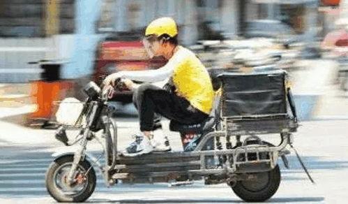 外卖小哥看吃瓜,揭秘吃瓜群众的日常