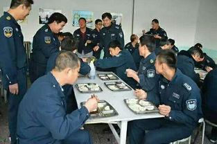 保安室保安吃瓜事件,吃瓜事件背后的职场伦理探讨