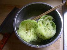 金丝搅搅瓜怎么吃瓜,尽享丝滑口感与丰富营养