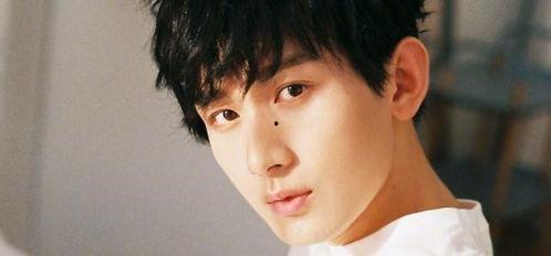 成毅在线吃瓜,揭秘娱乐圈幕后故事