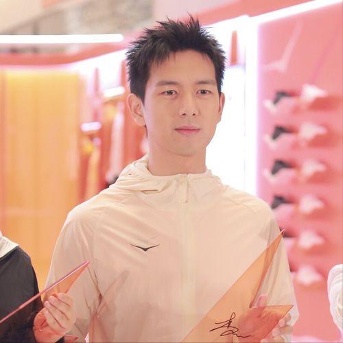 李嫂吃瓜,揭秘娱乐圈幕后故事