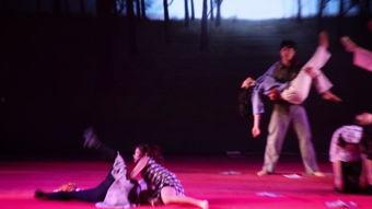 单色舞蹈吃瓜,吃瓜群众眼中的舞蹈盛宴