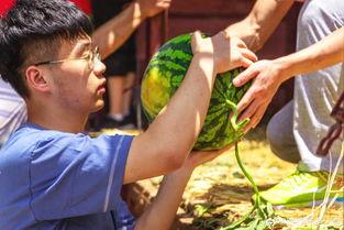 大学体校男吃瓜,揭秘男吃瓜背后的大学体校生活