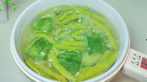 什么瓜蘸辣椒吃,探寻传统美食的独特风味  第2张