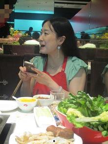 吃瓜芙蓉姐  第3张