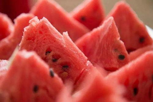 吃瓜文配音乐  第2张