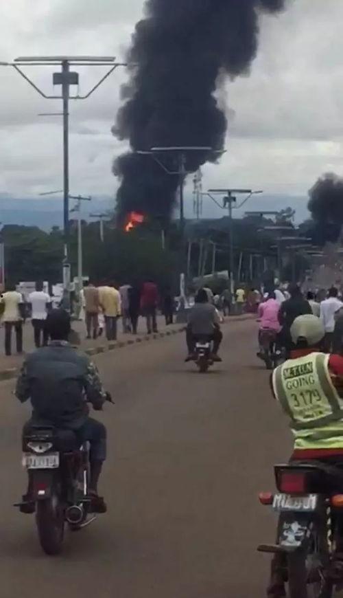 吃瓜受伤图片大全,图解常见瓜果安全食用指南  第2张